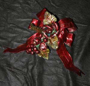 127i1__bowreddecorated8inch
